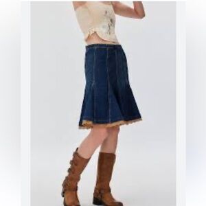 Kikit flare denim skirt ladies size 14.